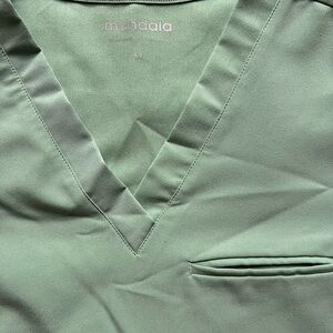 Mandala jade Green V-Neck one pocket scrub top & jogger bottoms